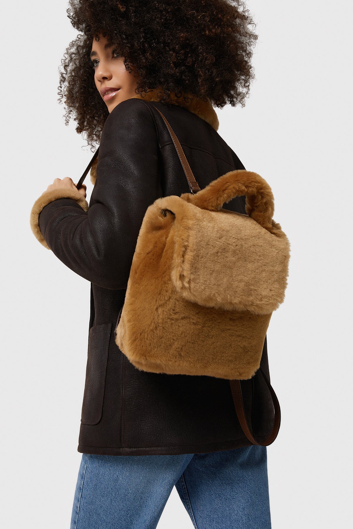 Mini-Rucksack aus Shearling für Damen, Ginger Wool