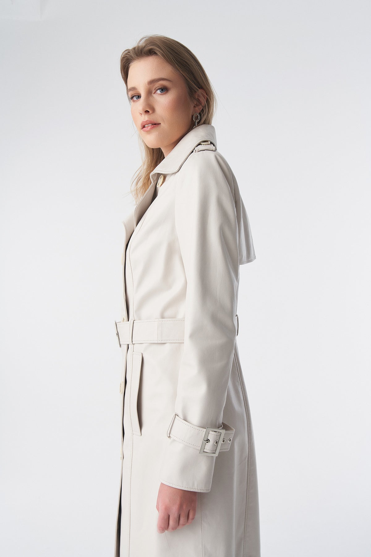 Trenchcoat aus echtem Leder, beige