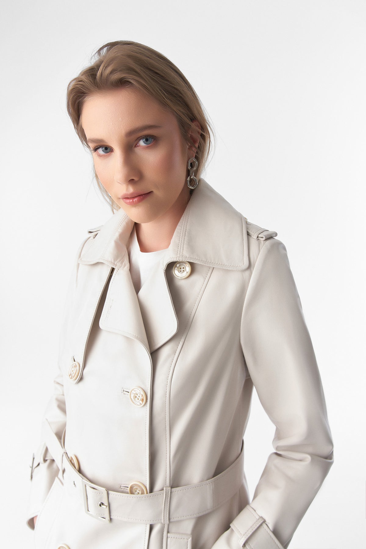 Trenchcoat aus echtem Leder, beige