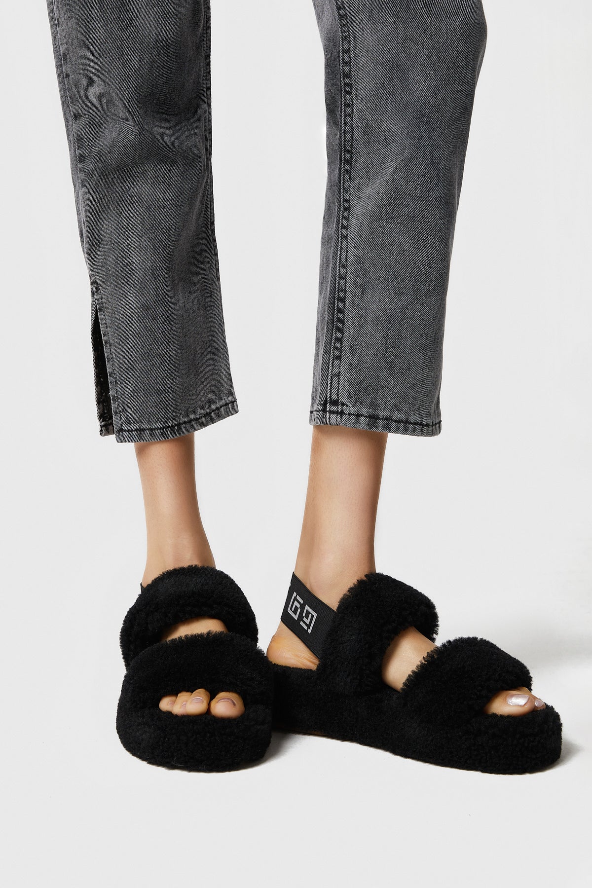 Damen Shearling Double Stripe Slides, schwarze gelockte Wolle