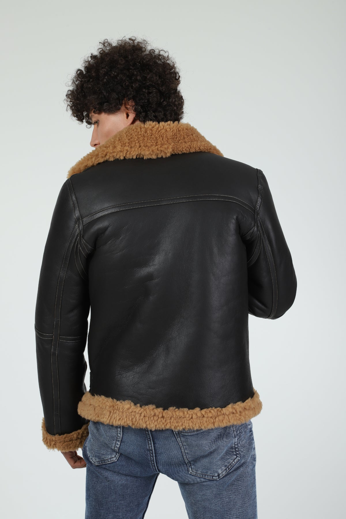 Shearling Flying Jacket für Herren, seidiges Braun mit Ginger Curly Wool